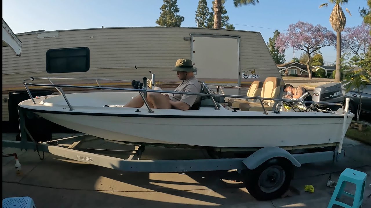 1981 Mercury 70hp outboard , cold start and short run. 2 stroke