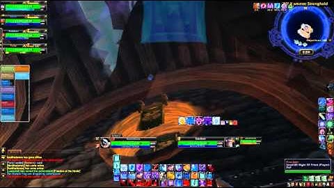 Spriest Hack in Twin Peak Battleground monster-wow