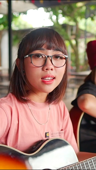 BULAN DAN KSATRIA - SUPERMAN IS DEAD (Cover by DwiTanty)