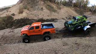 Rc buggy wltoys 12428 and TRX4 TOYOTA TAKOMA ADVENTURE.