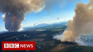 Canada wildfire forces evacuation of hottest place in the country - BBC News