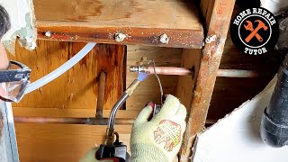 Repair Copper Pipe Leaks with PEX A (Super FAST) by Home Repair Tutor 48,157 views 2 years ago 4 minutes, 25 seconds