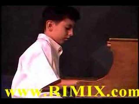 Future Colombian Pianist