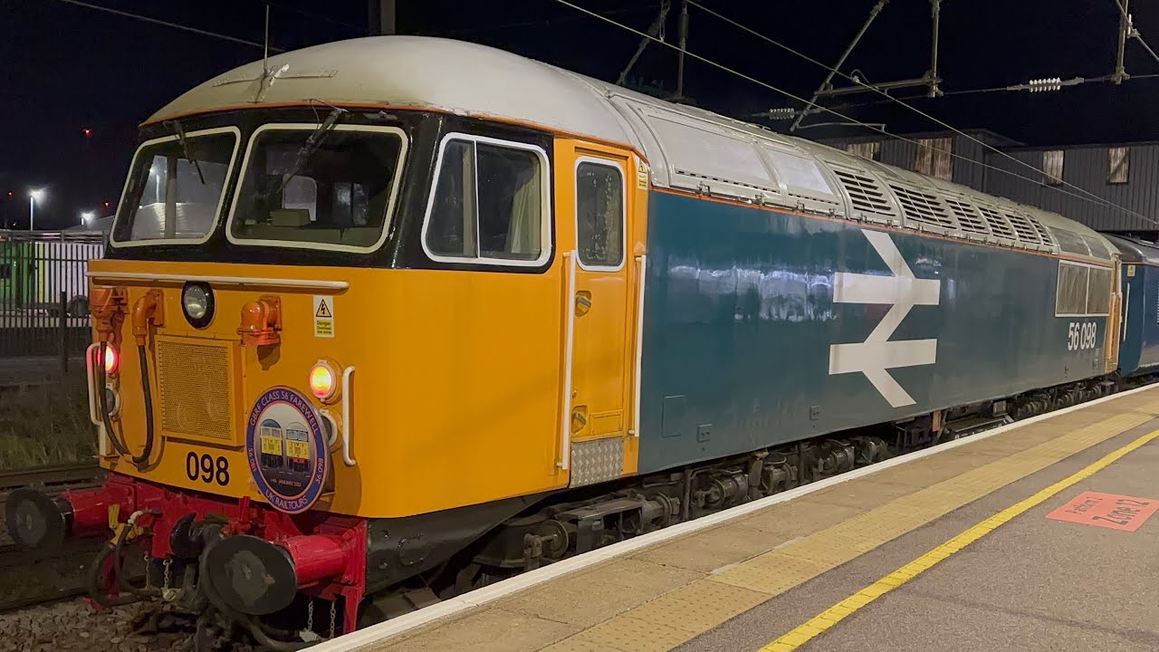 Charter service (diesel 56081 & 56098 )14/1/23 - YouTube