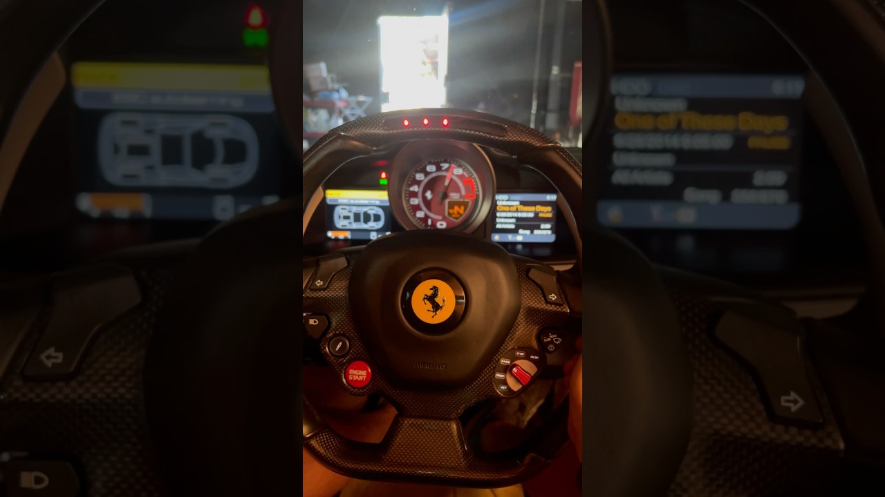 Ferrari 458 Cold Start and Rev! Equipped with capristo valve controller. 