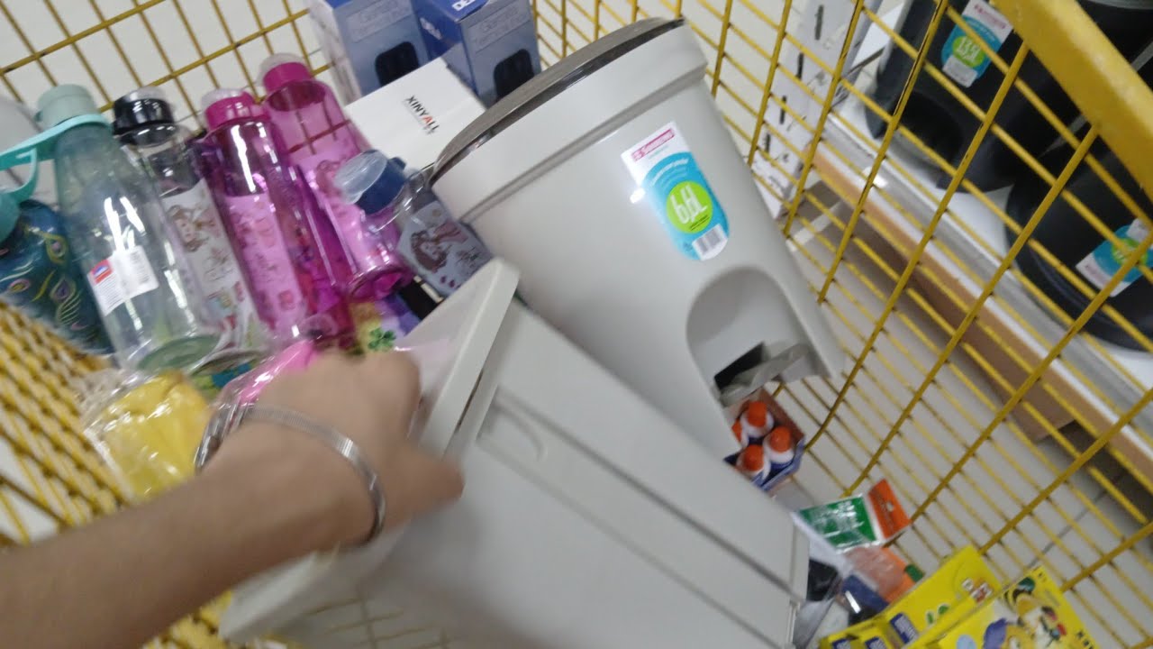 ROTINA PESSOA SIMPLES: COMPRANDO PRODUTOS PARA CASA, LIXEIRA, RODO, PEGADOR ...