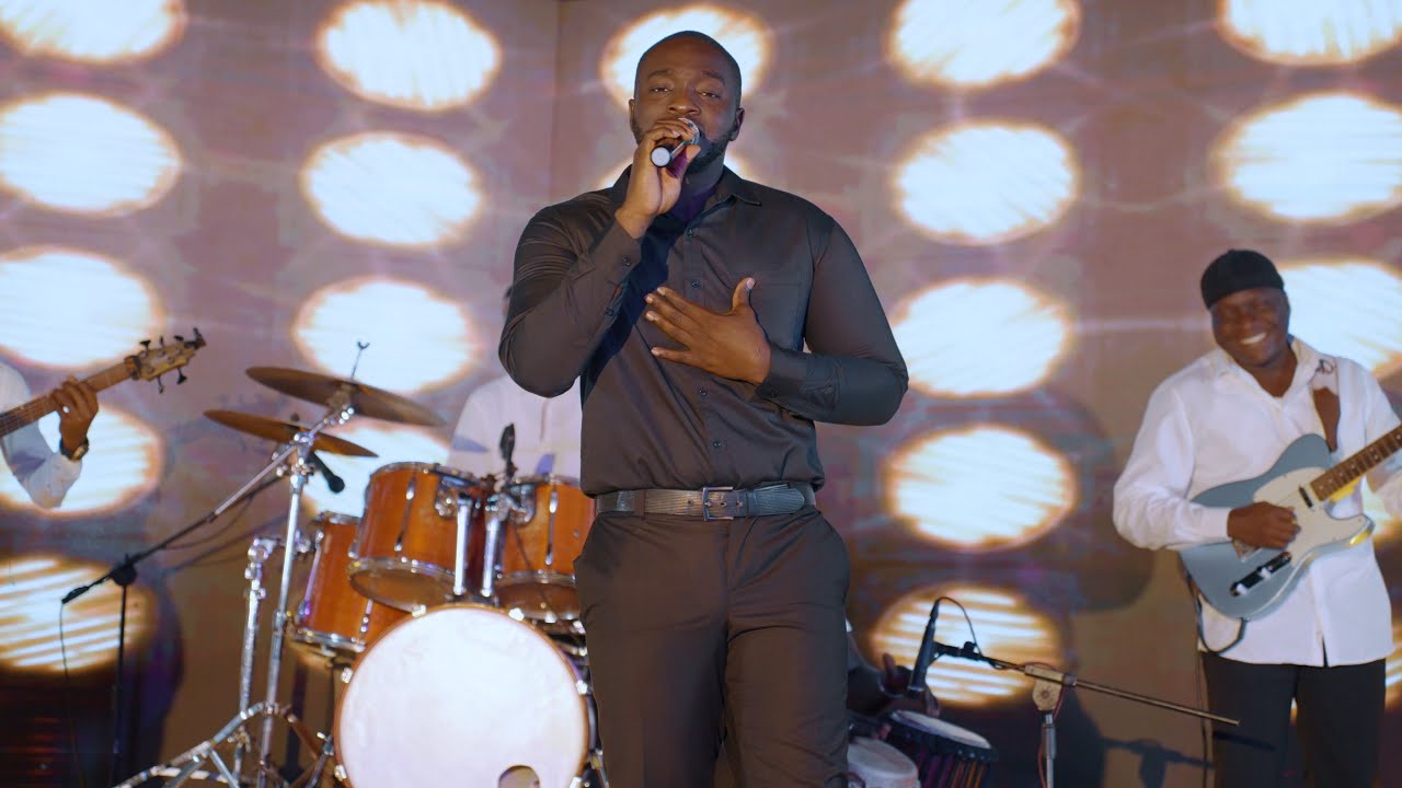 Saliou And Band - Niit The Ep (Version Live) - YouTube