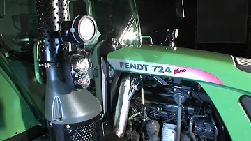 Jaký je výkon traktoru Fendt 714?