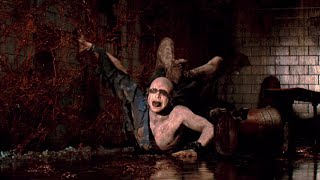 Terror em Silent Hill (2006) - Cena da Sirene/Banheiro/Zelador