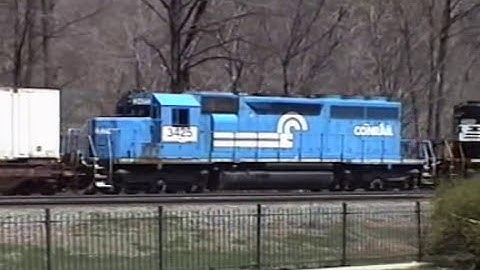 Horseshoe Curve April 2003: Westbound Doublestack