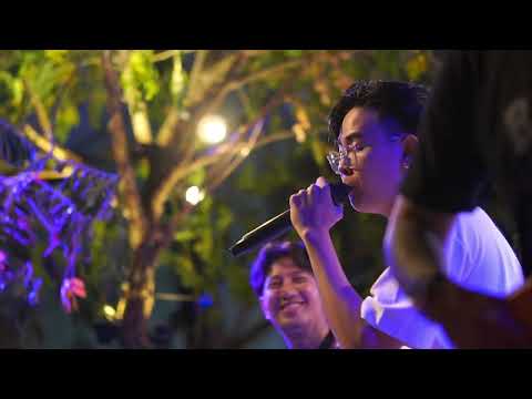 ស្រមើស្រម៉ៃ​​​​​​​​​ RIZER band x ZOOMBIE