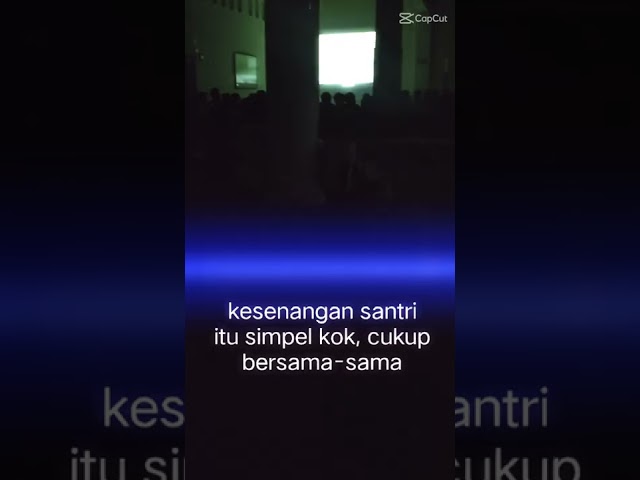 Makan bersama,tidur bersama belajar pun bersama.itu adalah ciri khas santri #santrinusantara class=