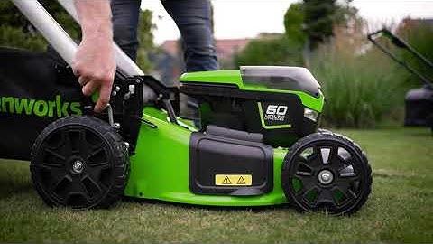 Máy cắt cỏ đẩy tay dùng Pin Greenworks Pro 60V