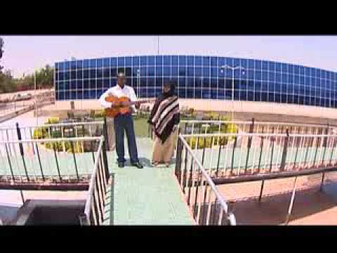 ليزا شاكر ومحمد الخاتم المدينه انجليزي