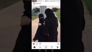 سحاقيات سعوديات يمارسان الجنس بالشارع