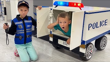Sofia on a police car catches a thief