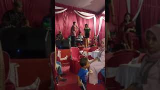 Heri Nugroho menghibur warga blitar