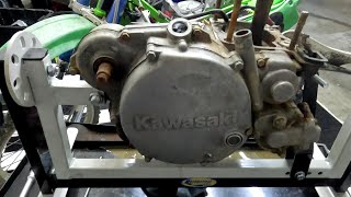 $500 Dirt bike Ep2 1991 Kx250 engine teardown. Is it salvageable.