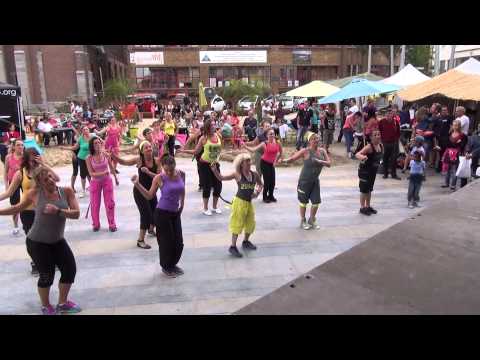 La Louvière plage - Zumba avec LYA, août 2013. ( 5 ).