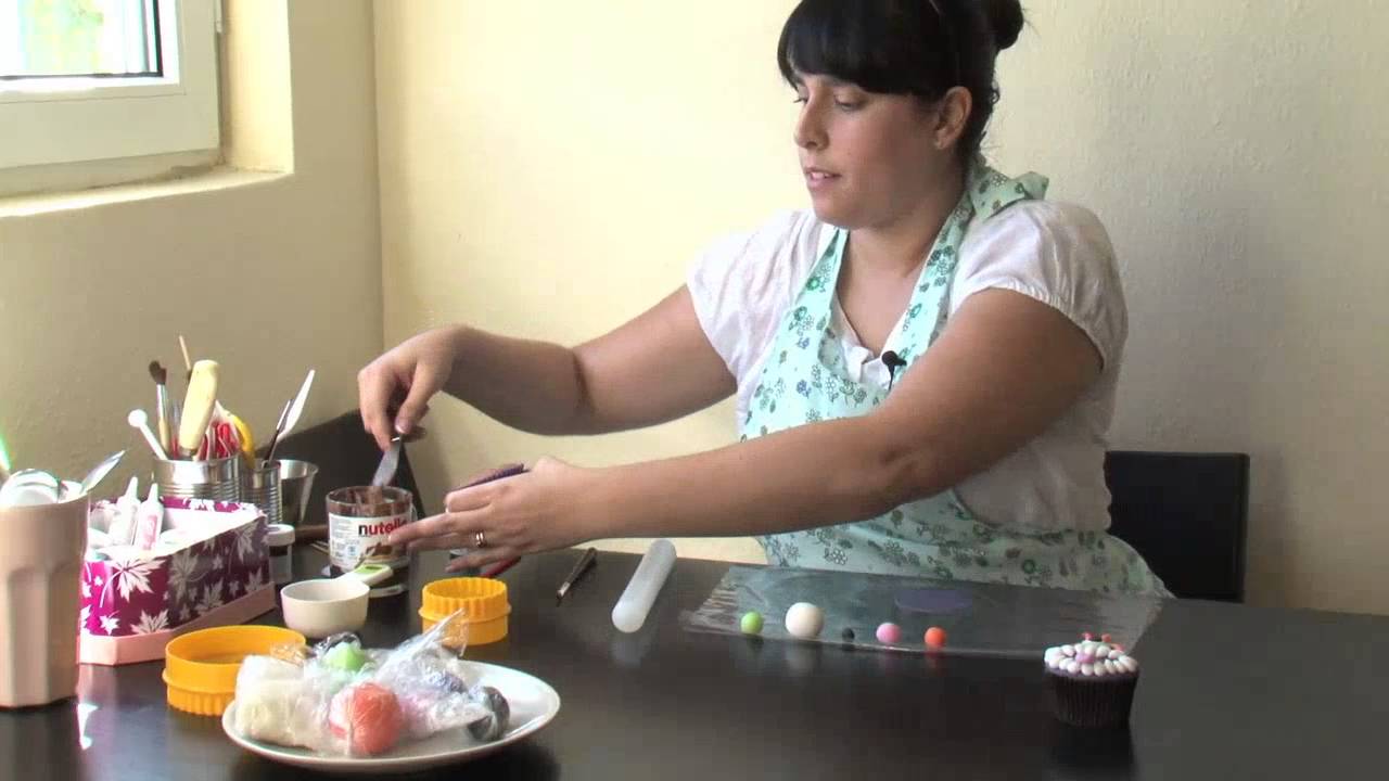 Como hacer cupcakes con forma de monstruo para halloween