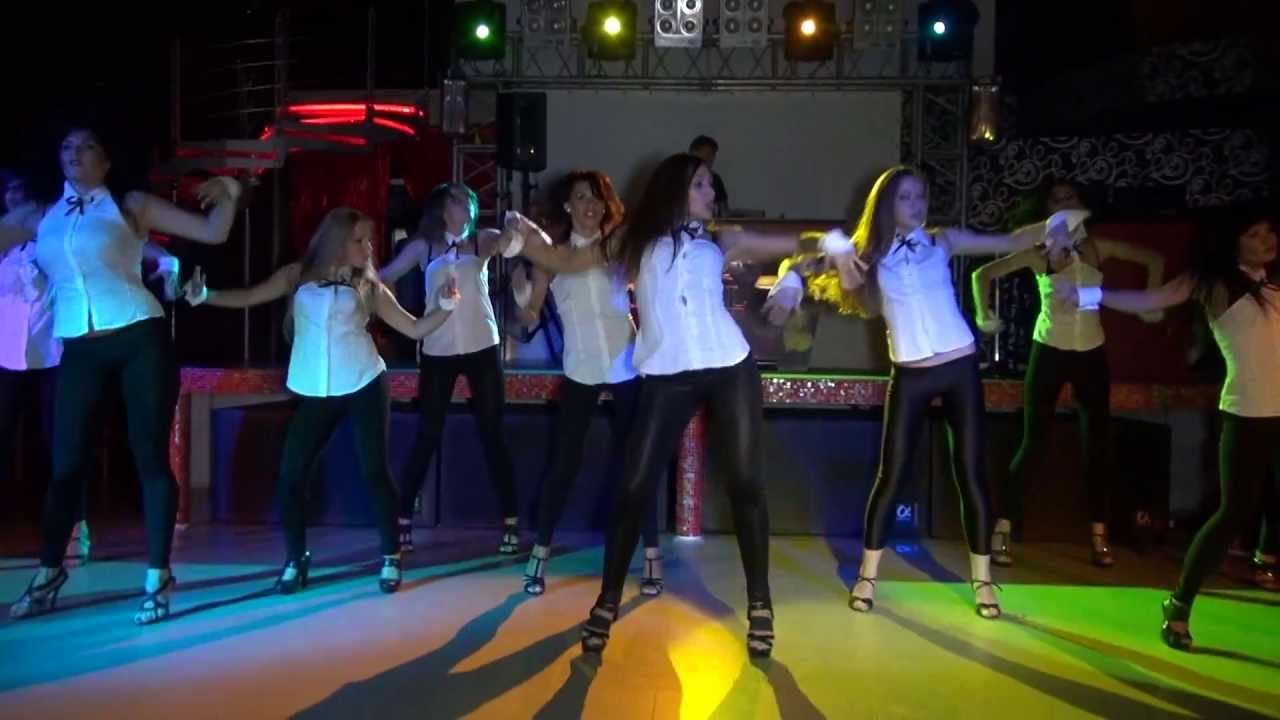 Дивас Ангелина Кириллова со своими девочками