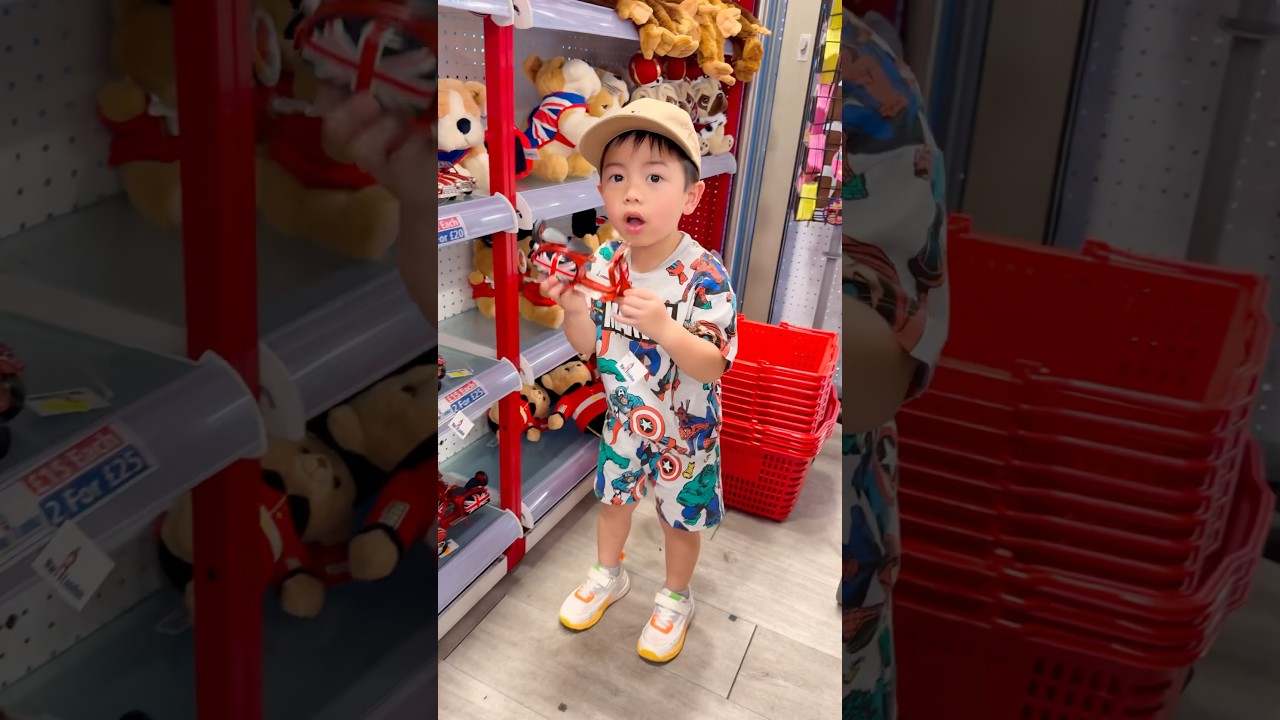 Baby brother and sister cry after mom says NO at the store 😱🤣❤️👧🏻