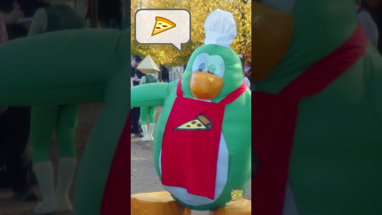 Club Penguin COSPLAY at Comic Con!! #nostalgia #clubpenguin #shorts