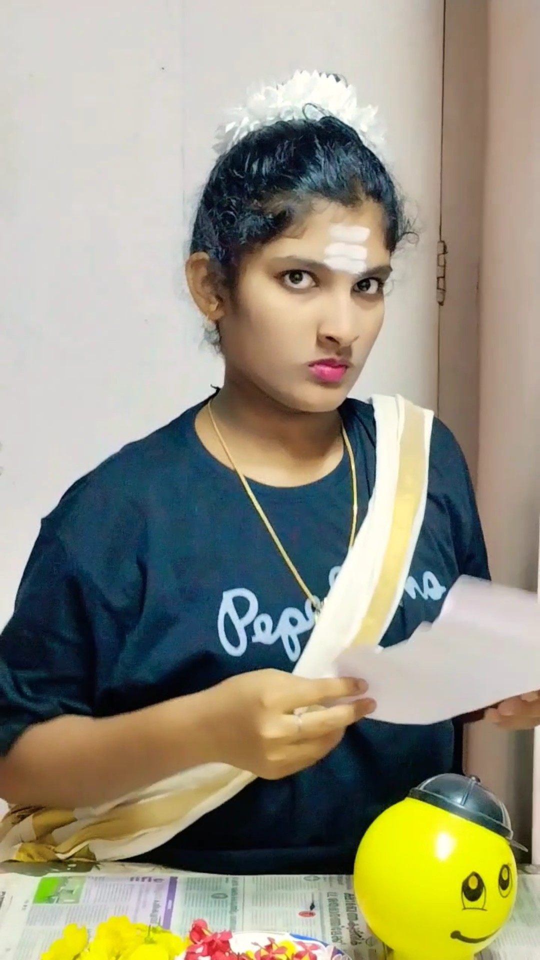 ആറ് പെറ്റതല്ലടാ... ആറ് വെറ്റ എന്നാടാ 🤣#comedy #shortsfeed #suryodhayam ...