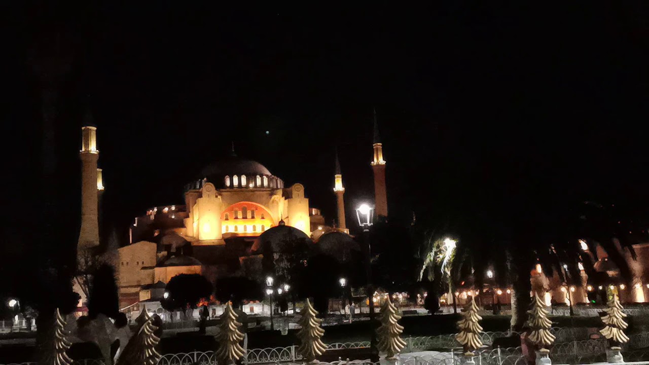 İbrahim ÇOBAN- Ayasofyâ-î Kebir Camii &Davut AVCI- Sultanahmet Camii HİCAZ EZAN
