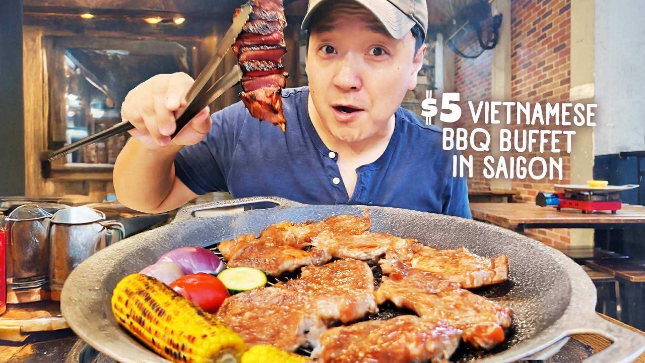 Вьетнамский барбекю-буфет за 5 долларов в Сайгоне — БЕЗУМНОЕ предложение уличной еды!