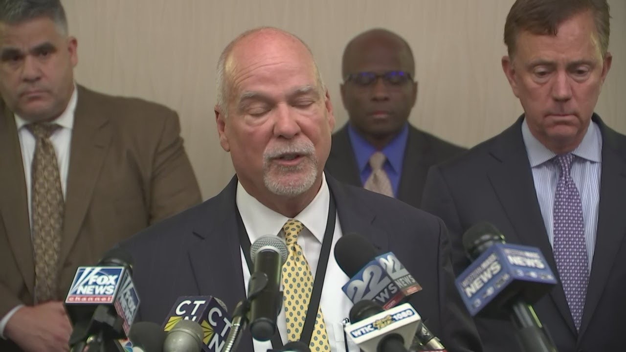 NEWS CONFERENCE: Officials provide update on deadly B-17 plane crash ...