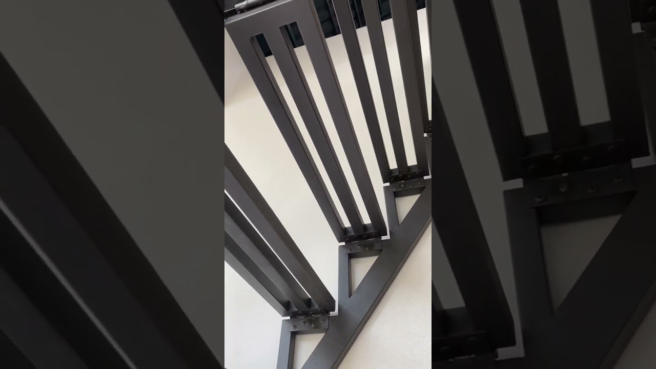 Складные железные лестницы