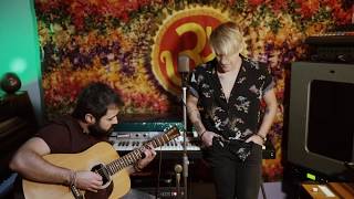 Video thumbnail of "Dani Fernández - 6 de septiembre (Acoustic Sessions)"