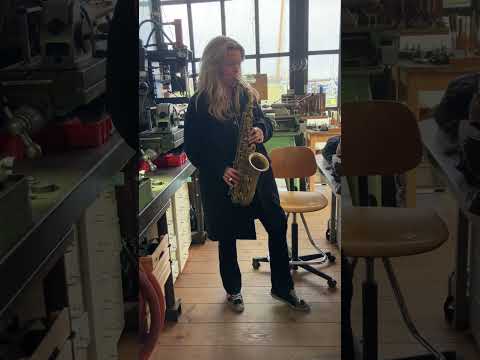 Candy Dulfer Playing Her New Heidinga Alto Saxophone Neck