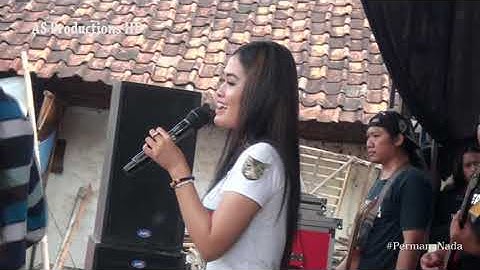 PERMANA NADA KEBAYANG LAURA VARERE