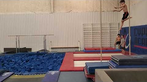 Double pike rudy inn!! Off Trampoline into pit!!!!!!