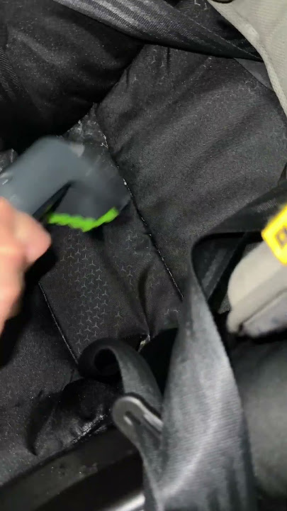 #ad Using @BISSELLclean Little Green Machine for a refresh!