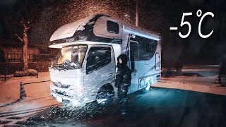 [Subtitle] Blizzard Car Camping | 5°C Japanese Snow in a 2WD Campervan [ASMR]