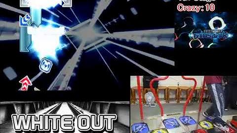 PIU PRO2 White Out (Progressive Play) in Japan