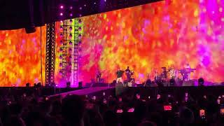 Maroon 5 World Tour Singapore 2022 | National Stadium  | Opening song  Move like jagger and more #1