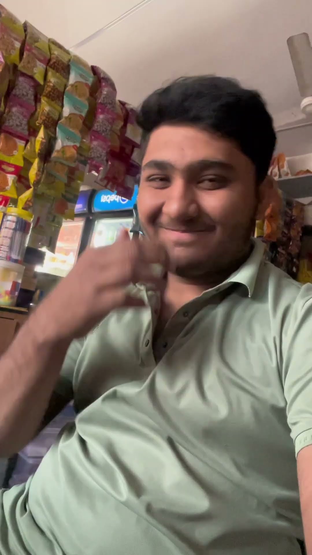 @TechnoGamerzOfficial  bhai mil gay ? #shorts #youtubeshorts #viralvideo #minivlog #technogamerz