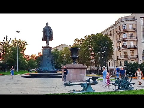 Video: Krasnoselsky District. Berdeng perlas ng St. Petersburg