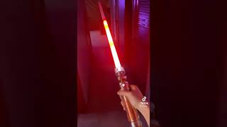 Unboxing Princess Leias Lightsaber ($600) Resimi