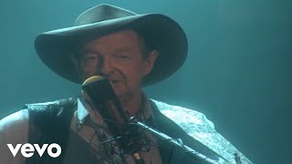 Watch Slim Dusty Cattle Camp Crooner video