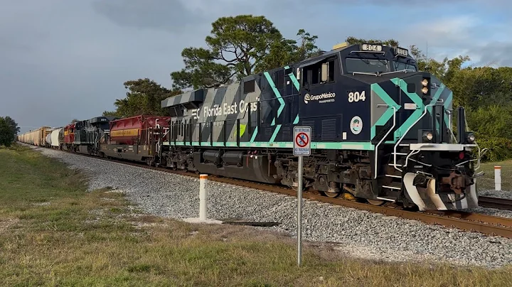 FEC TRAIN 105 @ 4:32pm 12-16-25 