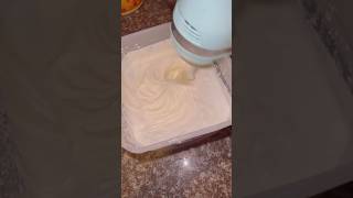 Cómo hacer la crema para las fresas con crema