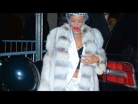 Video: Celebrities disown furs