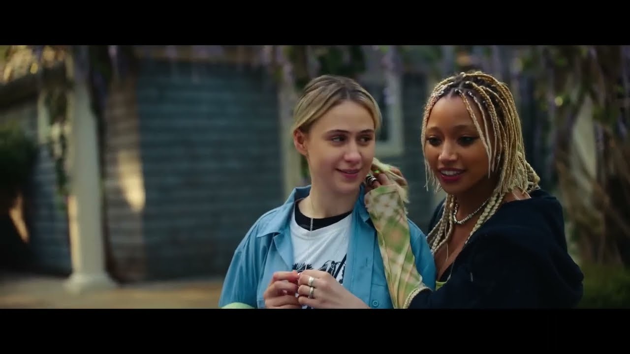 Bodies Bodies Bodies' Trailer: Amandla Stenberg, Maria Bakalova Do Hot Girl  Sh*t In A24's Gen-Z New Horror Comedy