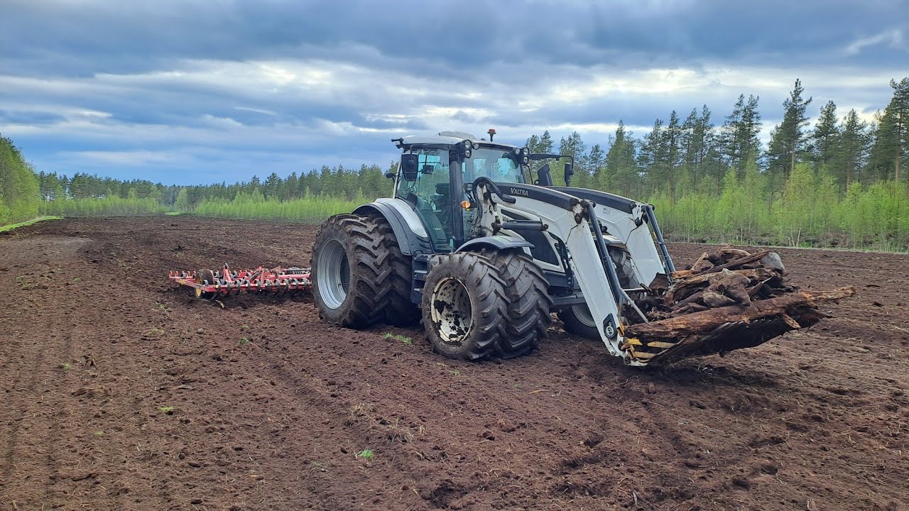 Äeskauppaa, peltojen äestelyä kylvökuntoon