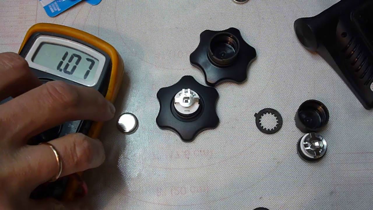 Замена батареек в датчиках давления шин. - YouTube